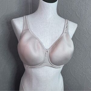 Wacoal Bra 853192 very good condition underwire no padding 34DDD